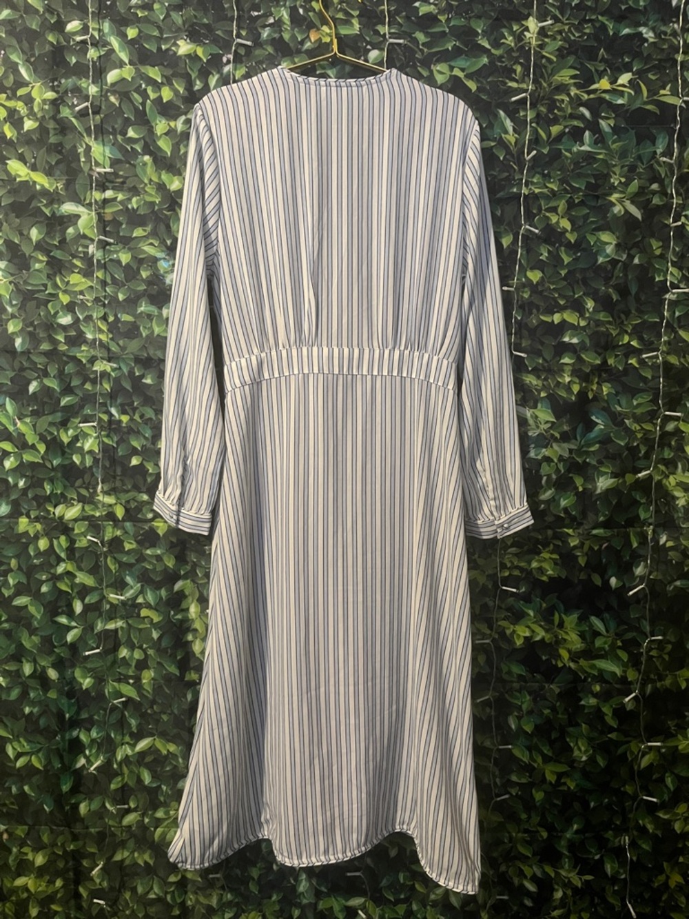 Time and Tru Blue and White Striped Long Sleeve Wrap Dress - Picture 11 of 11
